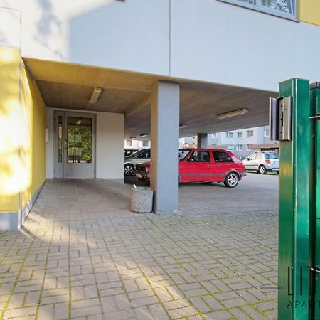 Sunny Studio With Parking, Self-Check-In & Wi-Fi タリン エクステリア 写真