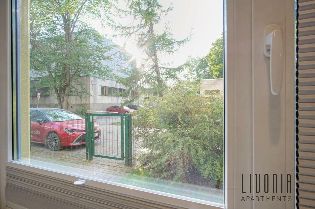 Sunny Studio With Parking, Self-Check-In & Wi-Fi タリン エクステリア 写真